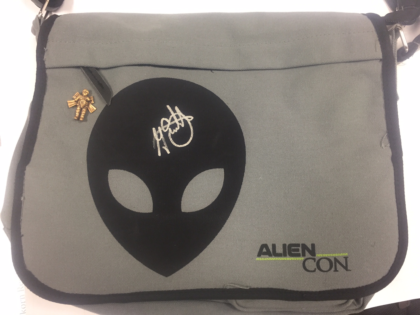 AlienCon.JPG